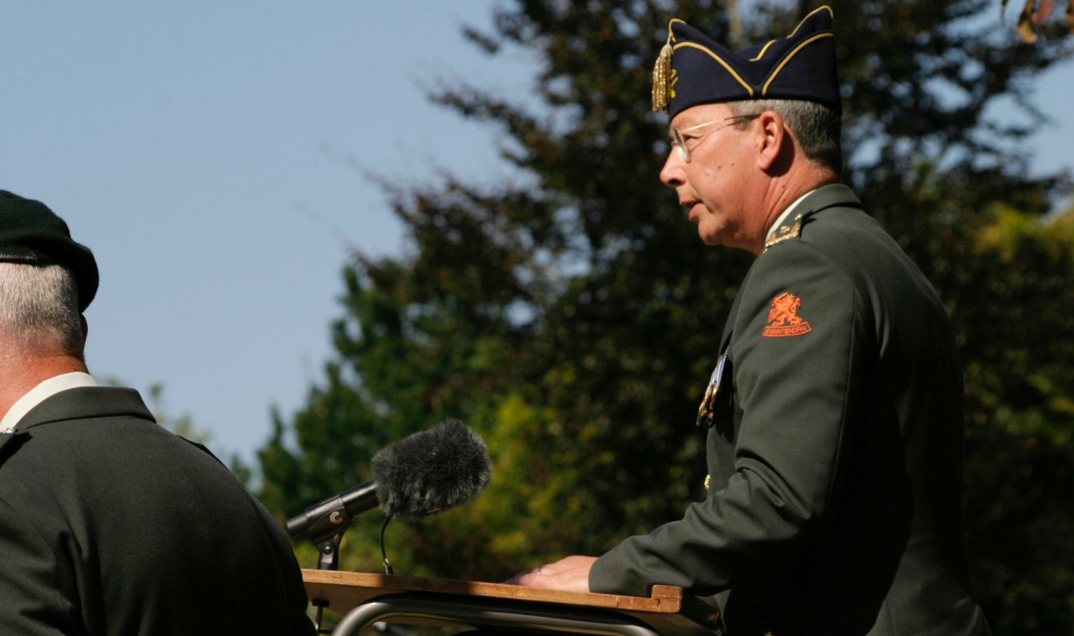 Directeur-bestuurder Paul Hoefsloot houdt een speech.